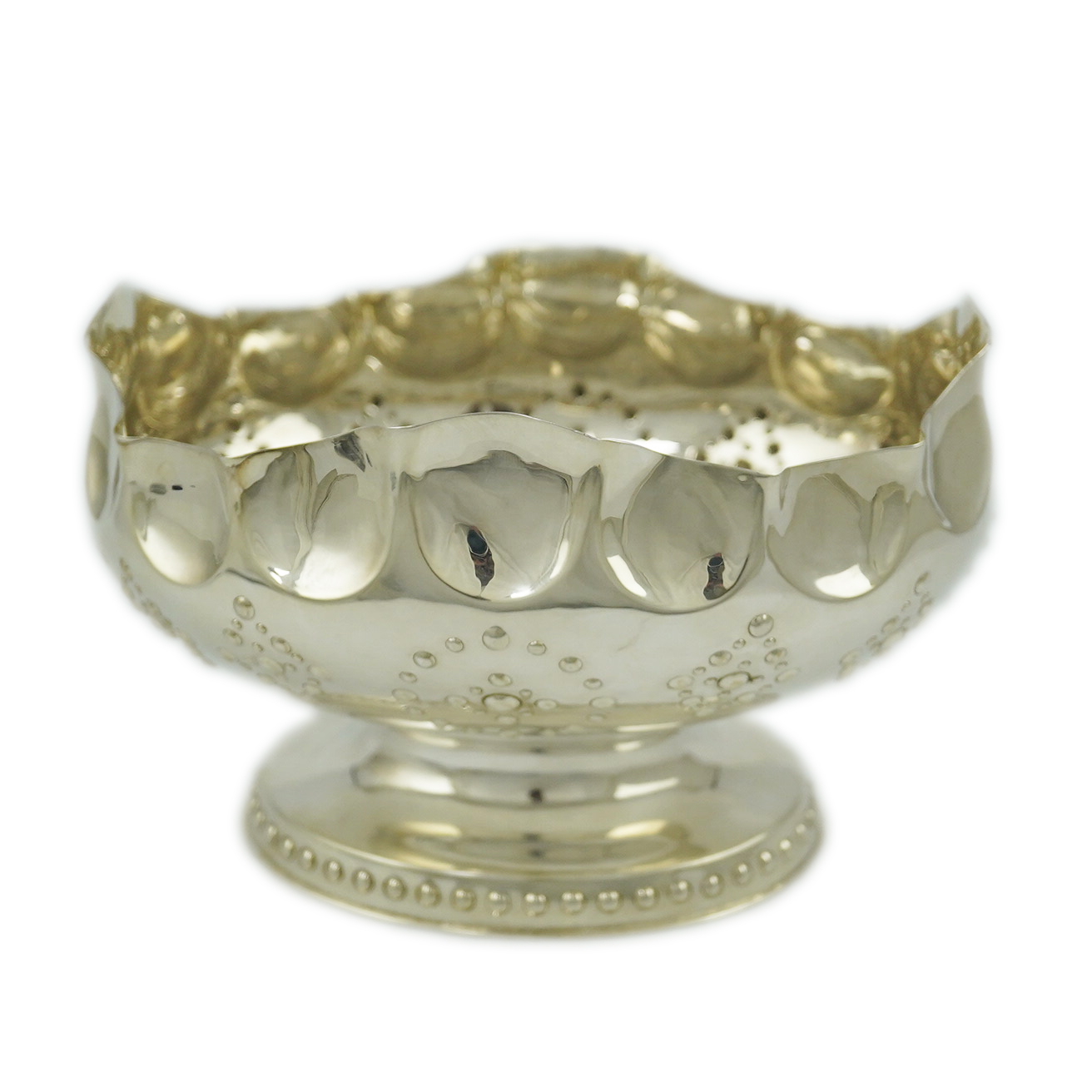 A late Victorian silver oval pedestal fruit bowl by Elkington & Co